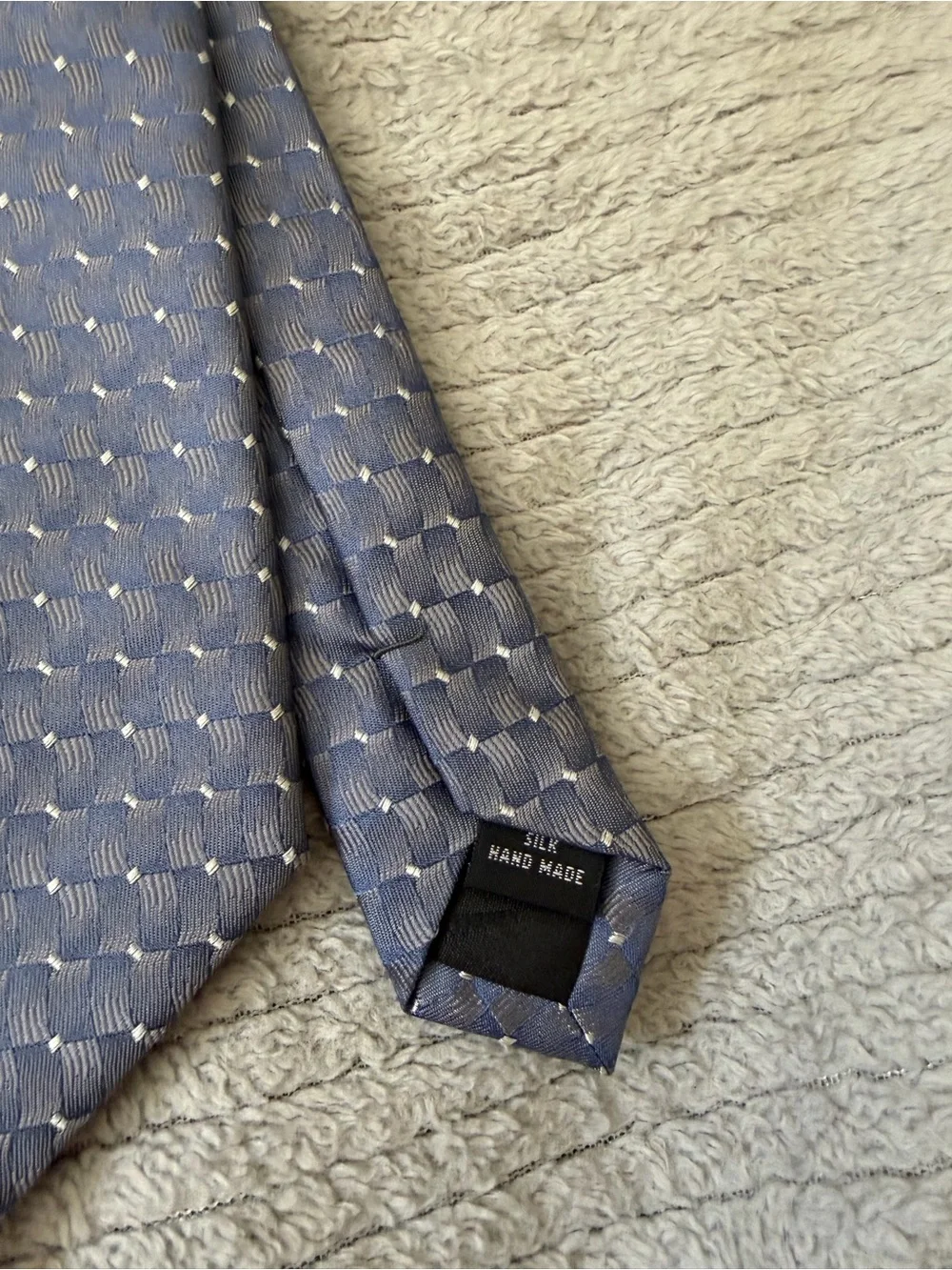 Men's Blue Geometric Silk Tie - Sophisticated Everyday Style